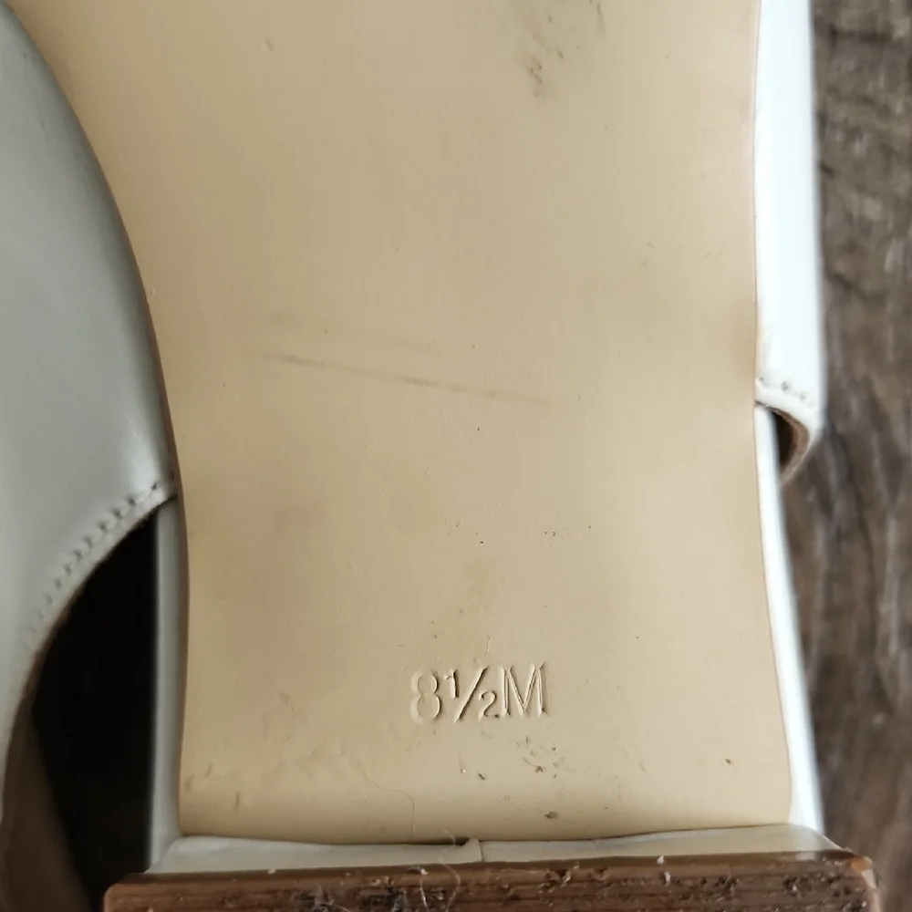 Talbots 8.5 Elegant Cream Pointed Slingback Flats. - Picture 5 of 10